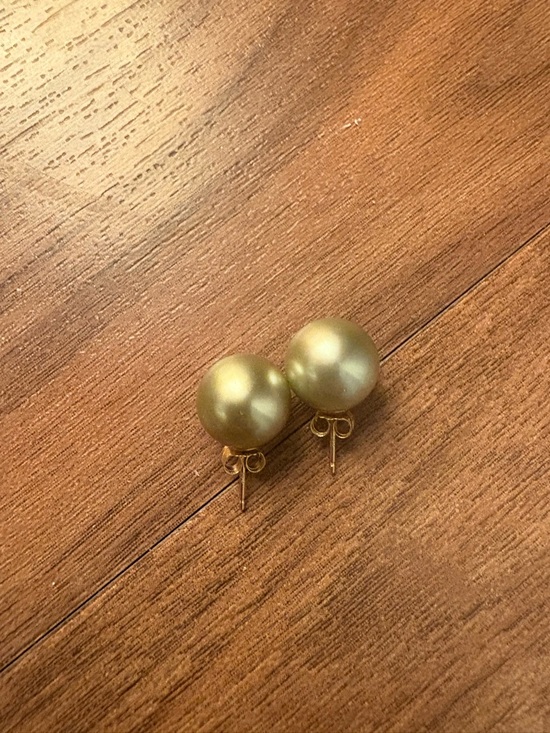 Jewelry - Grey Freshwater Pearl Stud Earrings